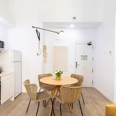 Apartamento Moontels Plaza De Vannes *