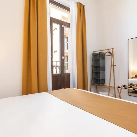 Moontels Plaza De Vannes Apartment