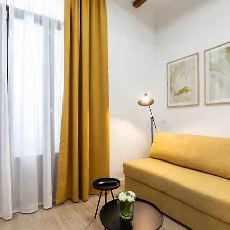 Moontels Plaza De Vannes Apartment