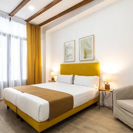 Moontels Plaza De Vannes Apartment