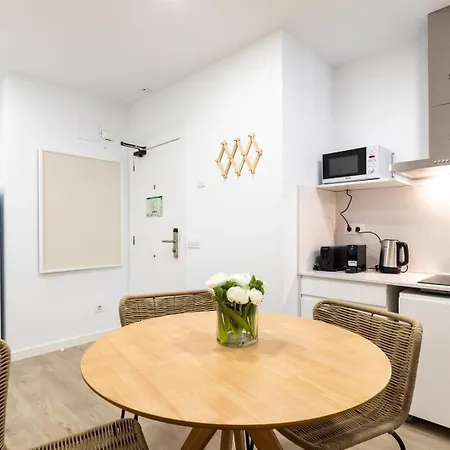 Apartment Moontels Plaza De Vannes